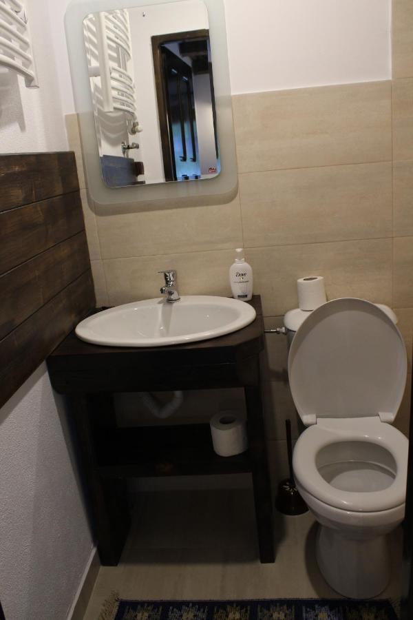 Casuta Din Valea Regilor Villa Gradistea de Munte Esterno foto